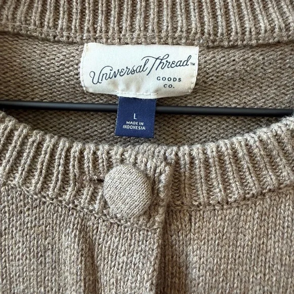 Universal Thread Brown Crewneck Button-Front Cardigan - Picture 2 of 3